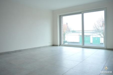 Instapklaar appartement met 2 slaapkamers op de 1e verdieping in Gullegem - Photo 4