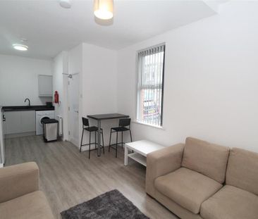 5 bedroom house to rent - Photo 1