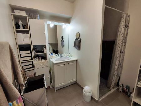 À louer - Appartement T3 lumineux -Vouvray (10 min de Tours) - Photo 2