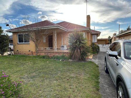 65 Hoyle Street, Morwell, VIC - Photo 4
