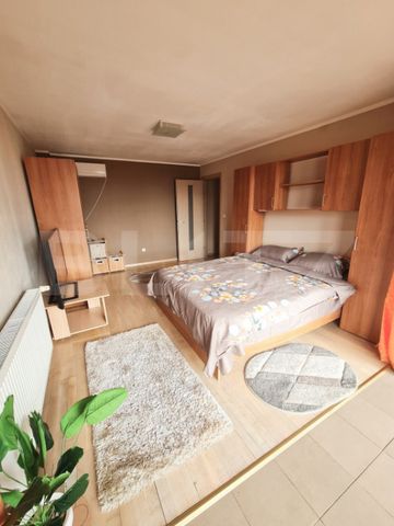 Apartament de închiriat, 80 mp, zona Badea Cartan - Fotografie 3