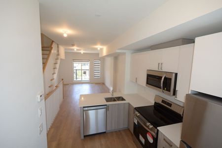 For Lease - 25 Case Ootes Drive, Toronto, Ontario - Photo 4