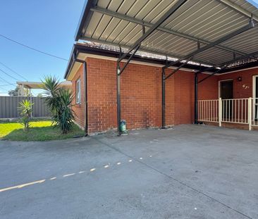 Spacious Four Bedroom Home - Photo 3