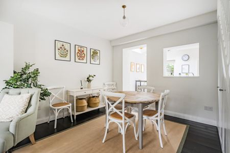 Eversleigh Road, London, SW11 - Photo 5
