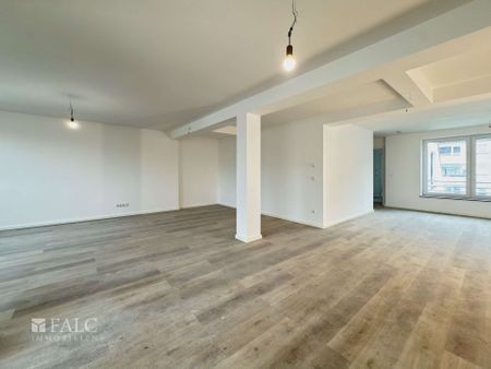 Einziehen & Wohlfühlen – Sanierter Wohntraum mit Balkon, Terrasse & Stil! - Photo 3