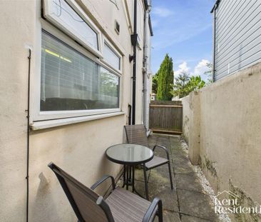 1 bedroom property to rent - Photo 6