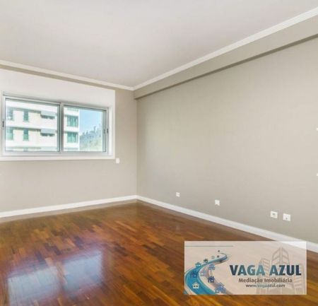 3 bedroom luxury Flat for rent in Matosinhos, Portugal - Photo 3