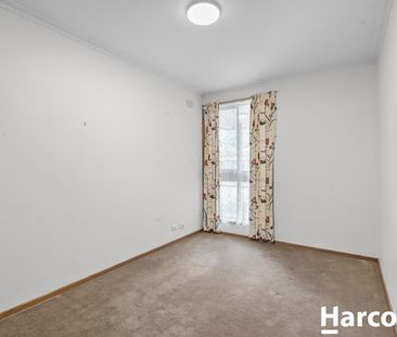 2 Bedroom Unit in Prime Location - Photo 2