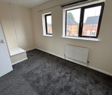 2 bedroom semi-detached house to rent - Photo 3