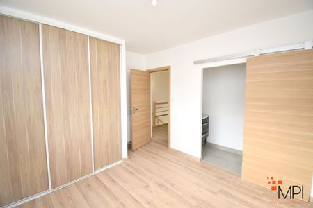 Location Maison 6 pièces 113m² - Photo 5