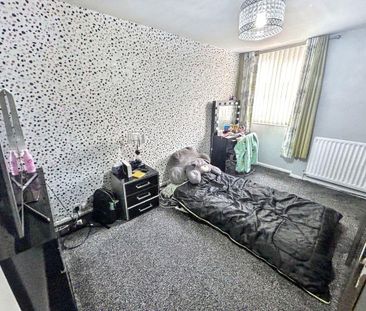 3 bed terraced house to rent in NE12 - Photo 3