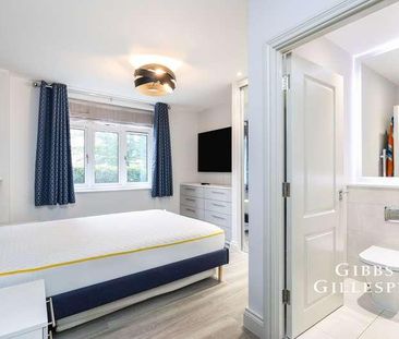 Rickmansworth Road, Northwood, HA6 - Photo 2