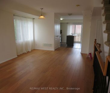 For Lease - 5615 Oscar Peterson Boulevard Unit# 8, Mississauga, Ont... - Photo 2