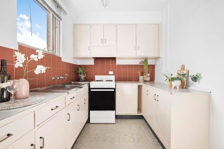 Unit 11/282 Riversdale Road, Hawthorn East. - Photo 4