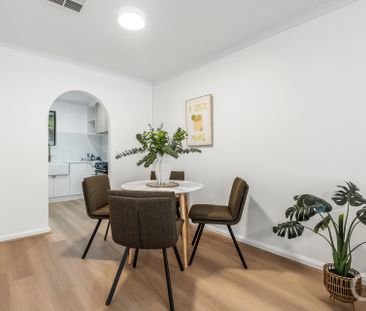 Open The Door To Light-filled Living - Photo 1