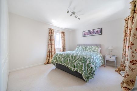 4 bedroom detached house to rent - Photo 5