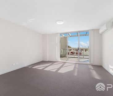 Nearly new 2 bedroom cosy modern apartment now for lease! - Photo 2