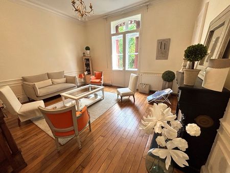 Location Appartement 6 pièces 151m² - Photo 2