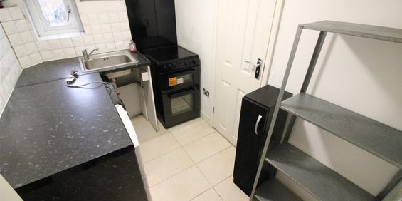 Charles Street, Uxbridge - Photo 3