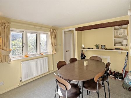 3 bedroom semi-detached house to rent - Photo 2