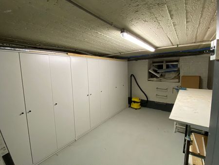 Ruim appartement met 2 slk, garage en grote tuin in het centrum van Lier. - Foto 3