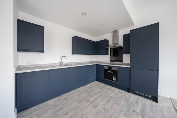 2 bedroom flat to rent - Photo 1