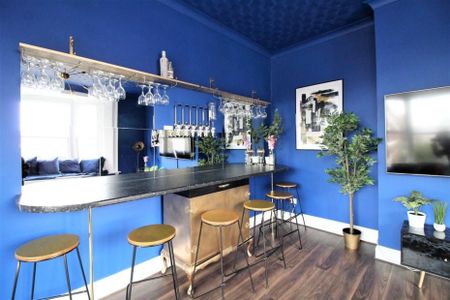 5 bedroom semi-detached house to rent - Photo 2