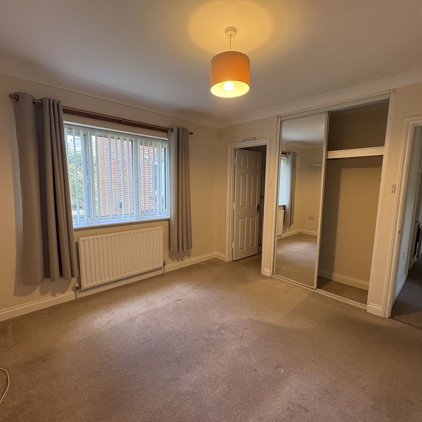 Exeter Park Road, Bournemouth, Dorset, BH2 - Photo 1