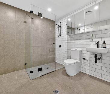 Modern 1 Bed I 1 Bath I 1 Car + Storage – A Stylish Lifestyle Awaits - Photo 5