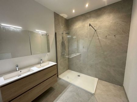 Appartement met tuin, twee slaapkamers, parking en berging - Photo 4