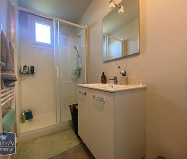 Location Appartement 3 pièces 67m² SORGUES 84700 - Photo 5