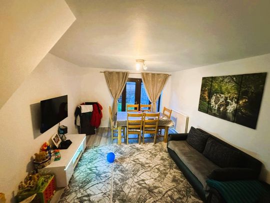 2 bedroom terraced house to rent - Photo 1