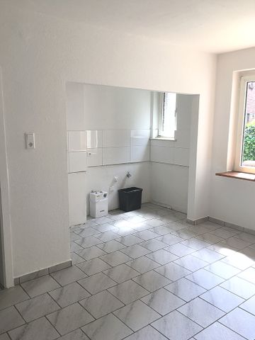 Erdgeschosswohnung mit 3 Zimmern, bezugsfertig - Foto 3