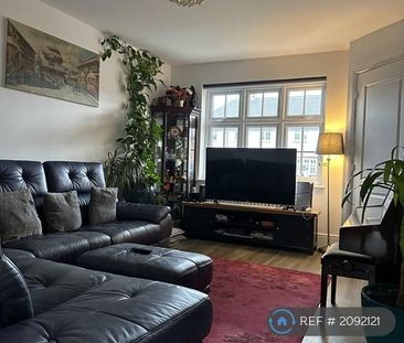 4 bedroom detached house to rent - Photo 1