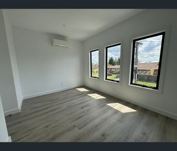 13 Gordon Avenue South, Altona Meadows, Vic 3028 - Photo 1