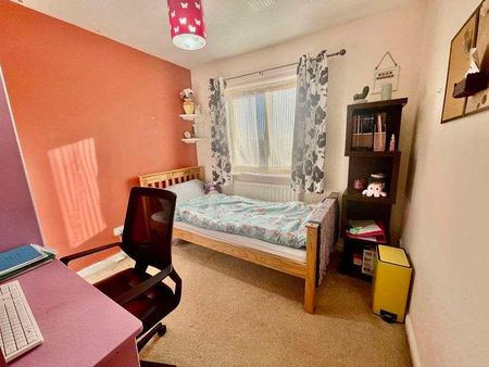 Stornaway Road, Slough, SL3 - Photo 5