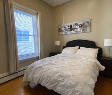 2315 Clifton – 2 BR 1 BATH NORTH END FLAT WITH PARKING AND LAUNDRY ... - Photo 3