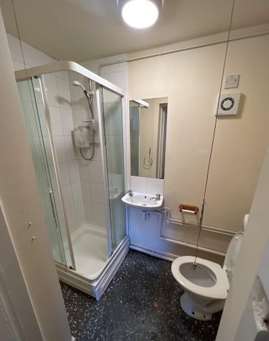 6 bedroom house share to rent - Photo 4