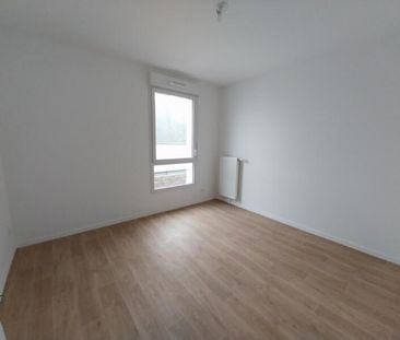 Location Appartement 3 pièces 55m² ST JEAN DE BRAYE 45800 - Photo 2