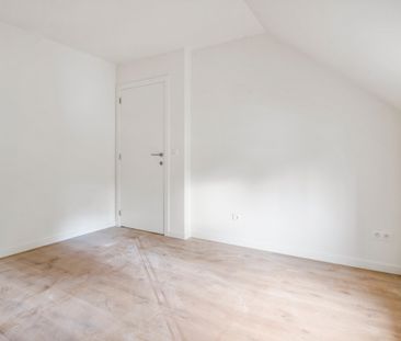 Gerenoveerde woning met koer en 2 slaapkamers in Vrasene - Photo 1