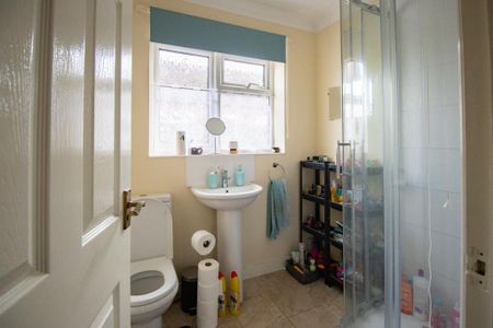 2 bedroom bungalow to rent - Photo 3