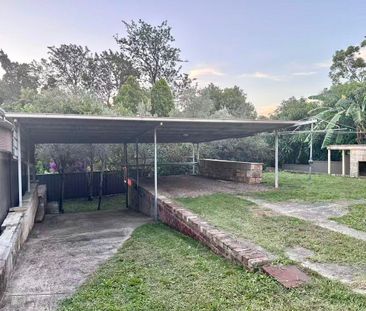 Sunlit Family House With Freshly Painted And New Floorboard! - Photo 3