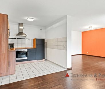 Helle 2 Zimmer-Wohnung mit großem Balkon (mit Neckarblick), Einbauk... - Photo 2