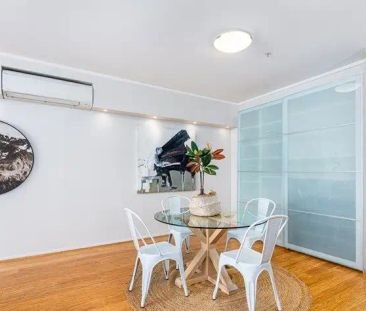 “2 Bedroom Apartment above Maroubra's Pacific Square” - Photo 2