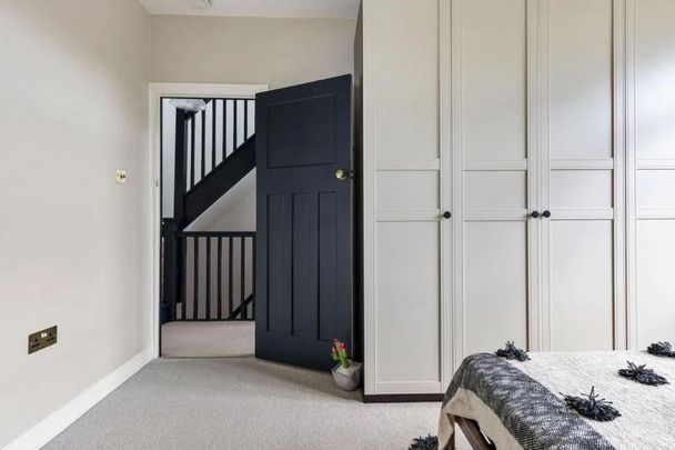 5 bedroom terraced house to rent - Photo 1