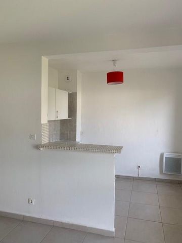 Location Appartement 1 pièce 23m² TOULON 83100 - Photo 2