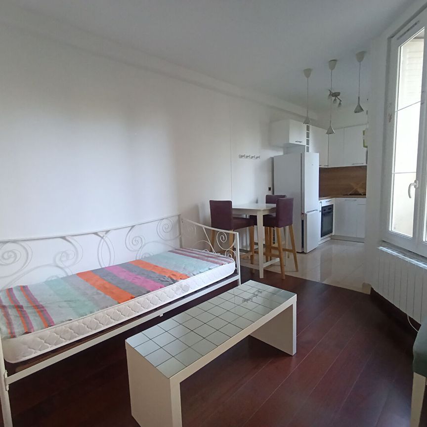 ST-MAUR - Mairie - Studio meublé 20m² 750€ CC - Photo 1