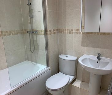 2 Bed Flat, Mayfair Court, CH43 - Photo 2