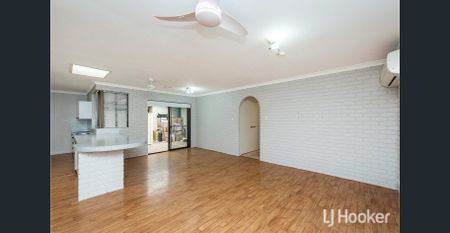 4 bedroom, 2 bathroom family home in the heart of Thornlie. - Photo 3