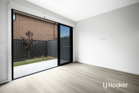 Brand New 3 Bedroom Home - Available Now! - Photo 2